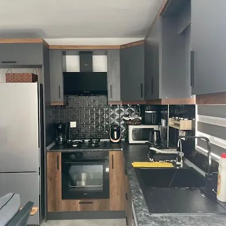 Girne Yazlik Ev Agios Georgios (Kyrenia)