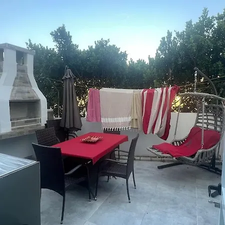 度假居 Girne Yazlik Ev